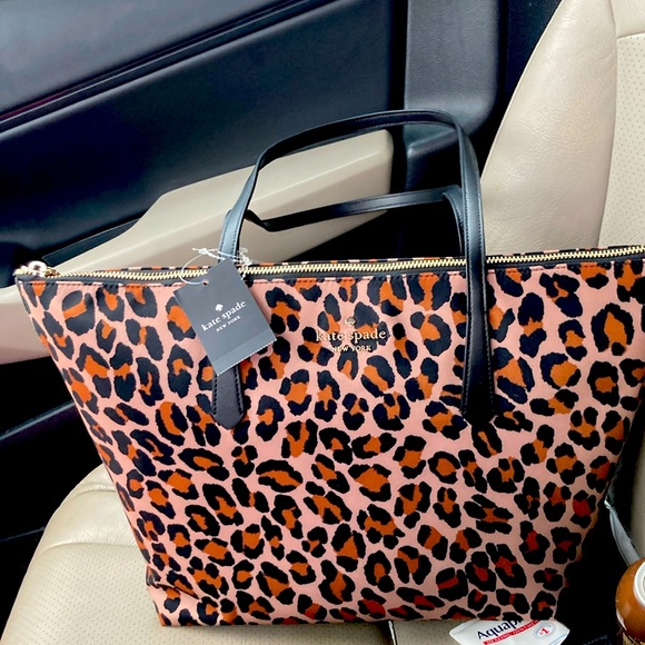kate spade Handbags - Kate Spade Tote